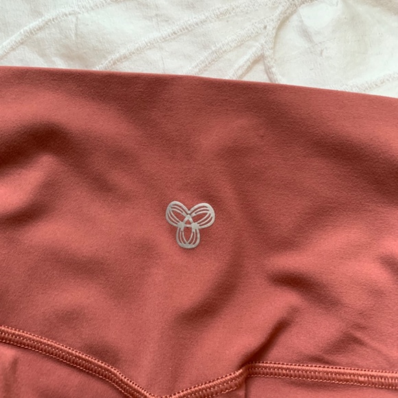 TnAction leggings - Picture 3 of 3